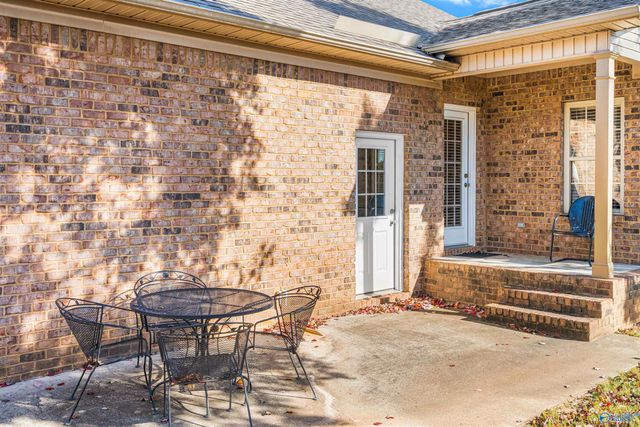 300 Wickerberry Way, Athens, AL 35611