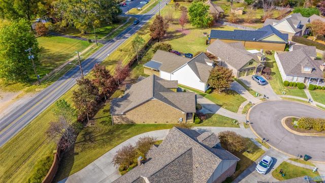 300 Wickerberry Way, Athens, AL 35611