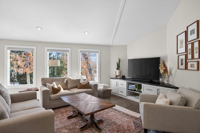 8475 Hidden Bay Trail N, Lake Elmo, MN 55042