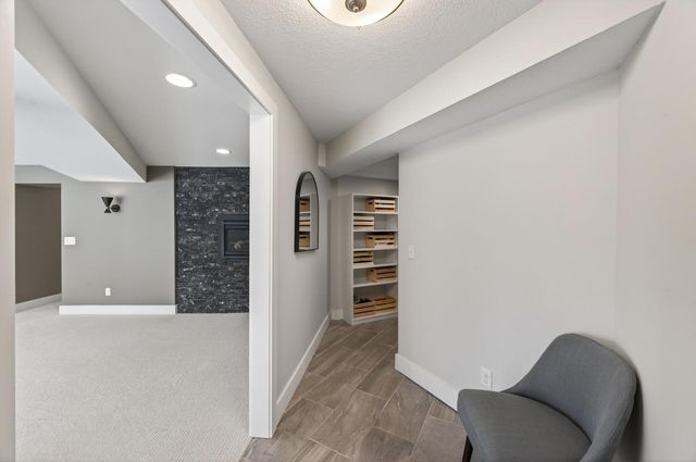 8475 Hidden Bay Trail N, Lake Elmo, MN 55042