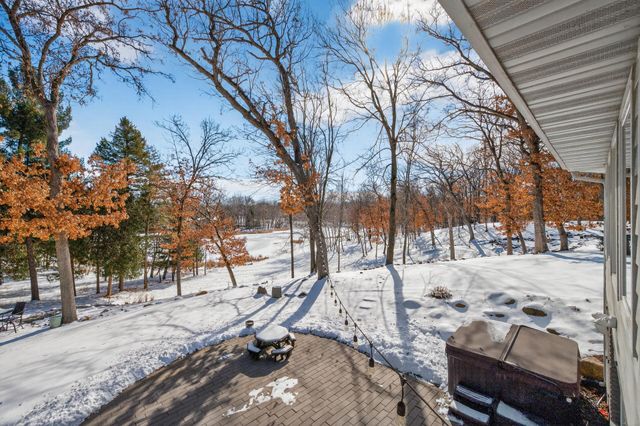 8475 Hidden Bay Trail N, Lake Elmo, MN 55042