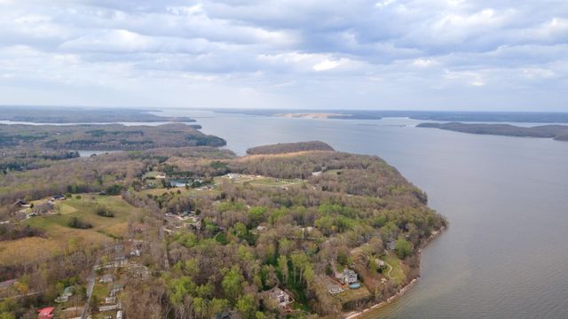 55 Sumerfield Dr, Springville, TN 38256