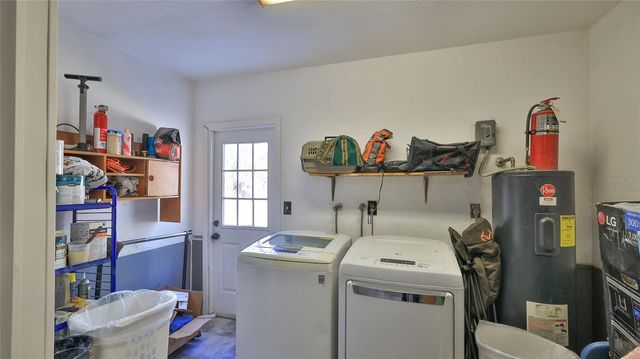 2021 UMBRELLA TREE DRIVE, Edgewater, FL 32141