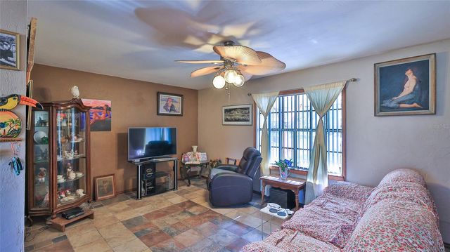 2021 UMBRELLA TREE DRIVE, Edgewater, FL 32141