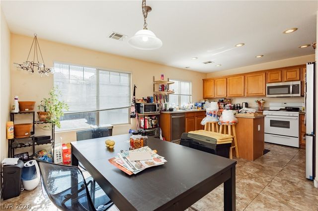 2742 Fountain Vista Lane, Henderson, NV 89074