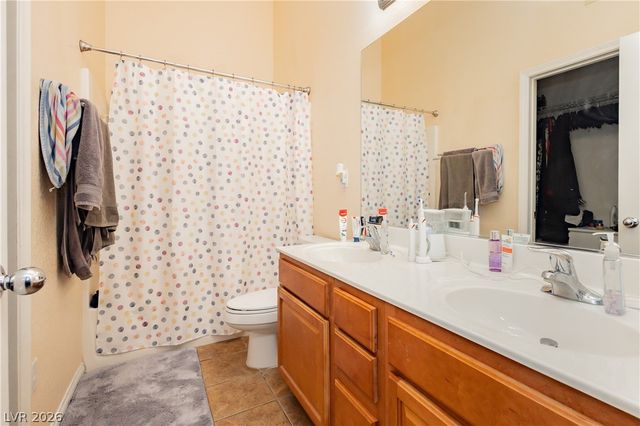 2742 Fountain Vista Lane, Henderson, NV 89074