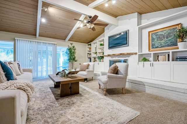 345 N Todd Street, Visalia, CA 93291