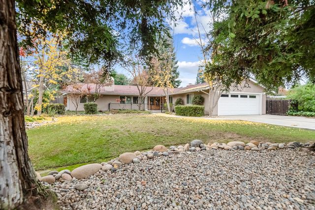 345 N Todd Street, Visalia, CA 93291