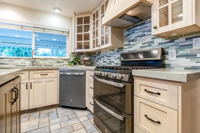 345 N Todd Street, Visalia, CA 93291