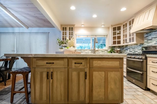 345 N Todd Street, Visalia, CA 93291