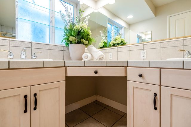 345 N Todd Street, Visalia, CA 93291