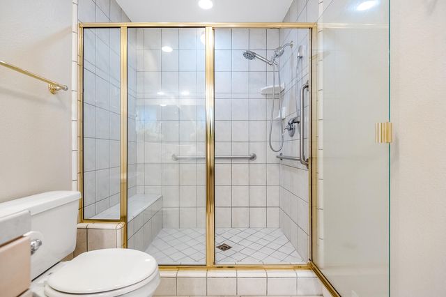 345 N Todd Street, Visalia, CA 93291