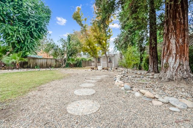 345 N Todd Street, Visalia, CA 93291