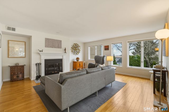 80 Seaview Terrace 3, Guilford, CT 06437