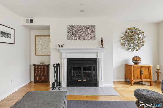 80 Seaview Terrace 3, Guilford, CT 06437