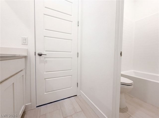 8220 Gusty Brook Street, Las Vegas, NV 89113