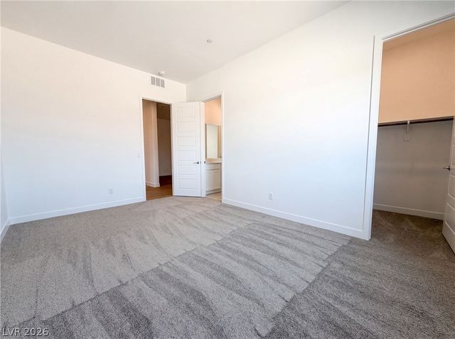8220 Gusty Brook Street, Las Vegas, NV 89113