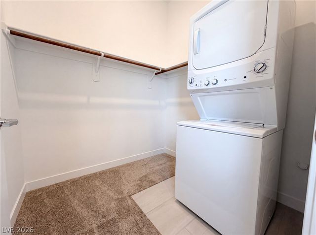 8220 Gusty Brook Street, Las Vegas, NV 89113