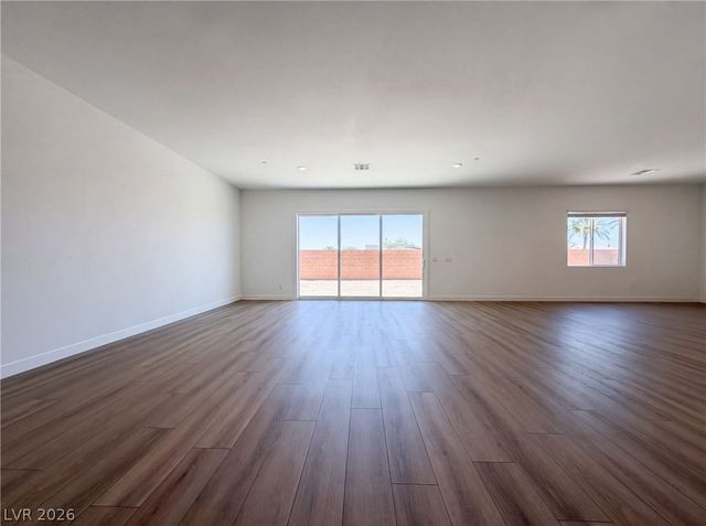 8220 Gusty Brook Street, Las Vegas, NV 89113