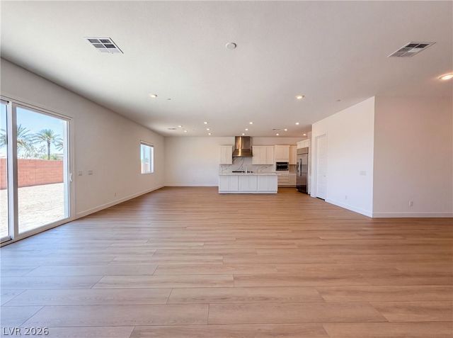 8220 Gusty Brook Street, Las Vegas, NV 89113