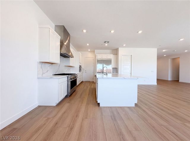 8220 Gusty Brook Street, Las Vegas, NV 89113