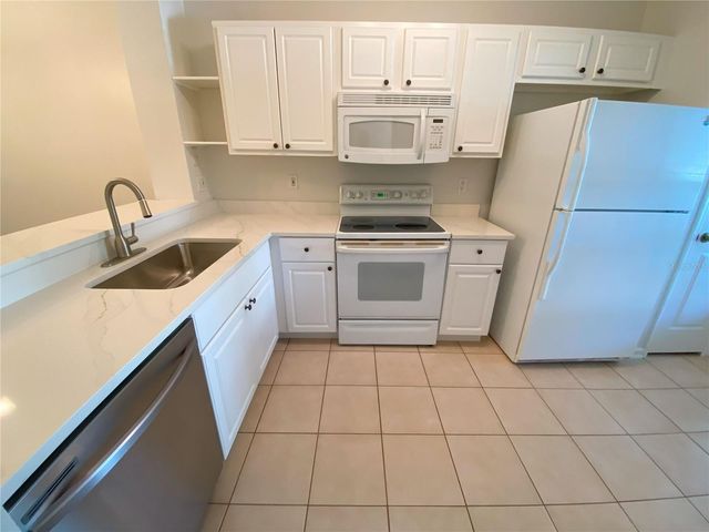 2904 WOODLANDS PARK COURT, Lake Mary, FL 32746