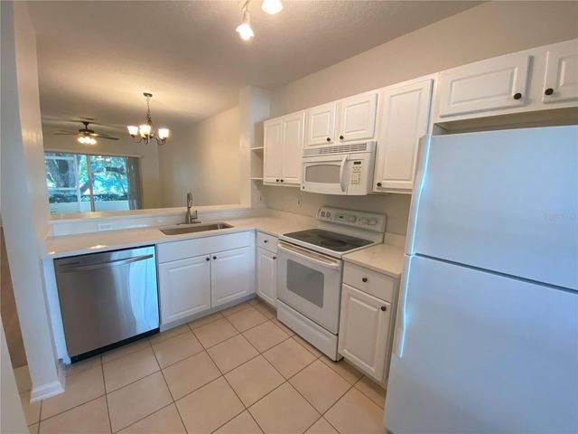 2904 WOODLANDS PARK COURT, Lake Mary, FL 32746