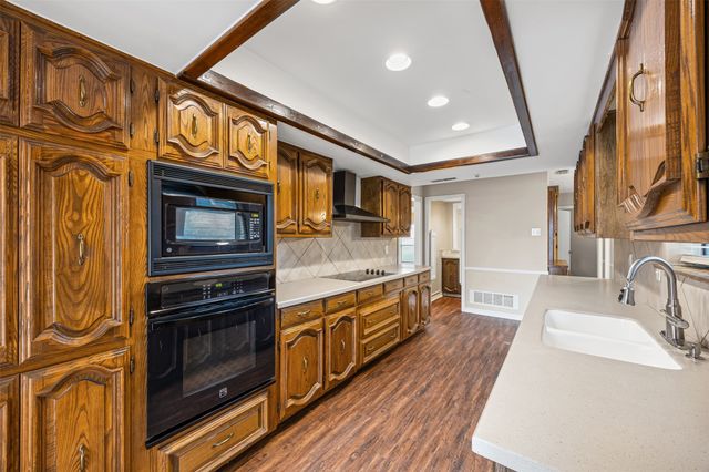 1340 Grand Teton Drive, Desoto, TX 75115