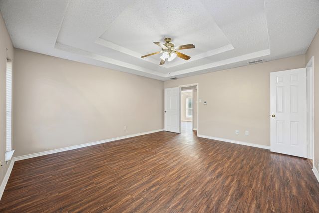 1340 Grand Teton Drive, Desoto, TX 75115