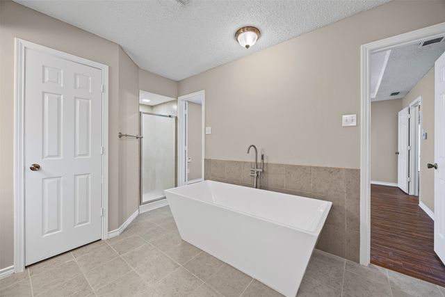 1340 Grand Teton Drive, Desoto, TX 75115