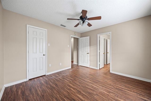 1340 Grand Teton Drive, Desoto, TX 75115