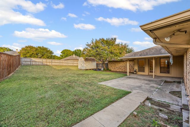 1340 Grand Teton Drive, Desoto, TX 75115