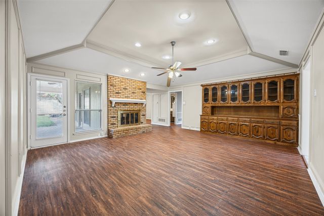 1340 Grand Teton Drive, Desoto, TX 75115