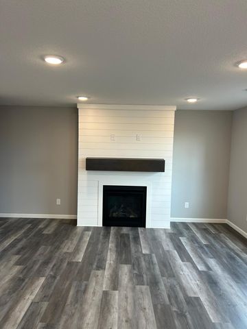 4426 223rd Street W, Farmington, MN 55024