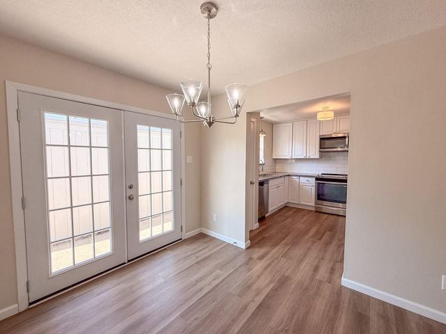 702 S Chappell Hill Street, Brenham, TX 77833