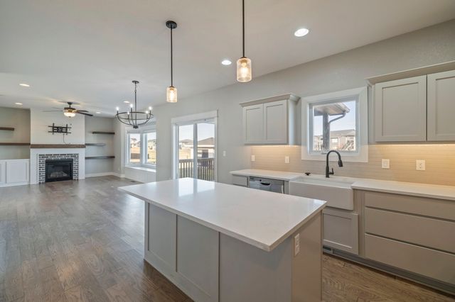 713 35th Street SW, Altoona, IA 50009