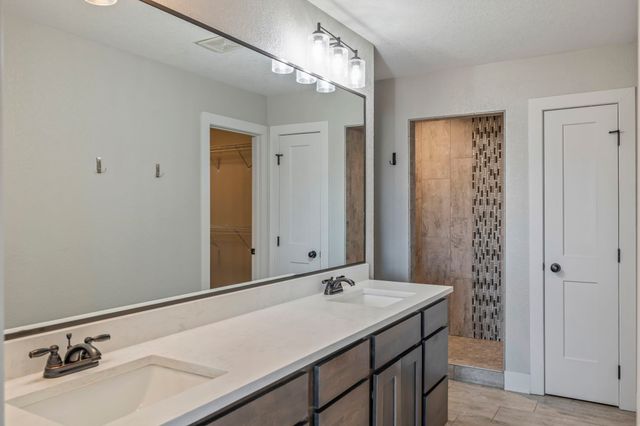 713 35th Street SW, Altoona, IA 50009