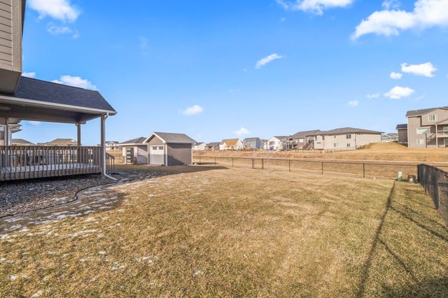 713 35th Street SW, Altoona, IA 50009