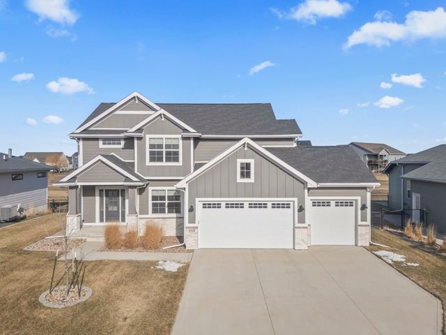 713 35th Street SW, Altoona, IA 50009