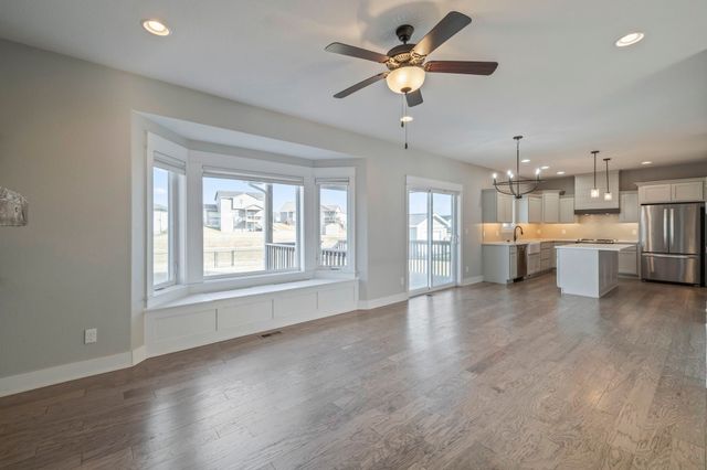 713 35th Street SW, Altoona, IA 50009