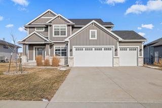 713 35th Street SW, Altoona, IA 50009