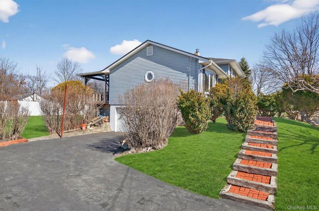 5 Loch Invar Lane, Middletown, NY 10941