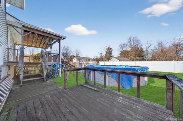 5 Loch Invar Lane, Middletown, NY 10941