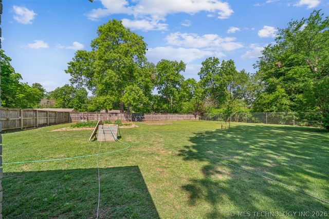 8715 E 170th Street S, Bixby, OK 74008