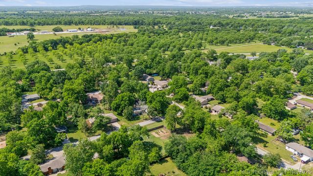 8715 E 170th Street S, Bixby, OK 74008