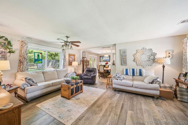 8715 E 170th Street S, Bixby, OK 74008