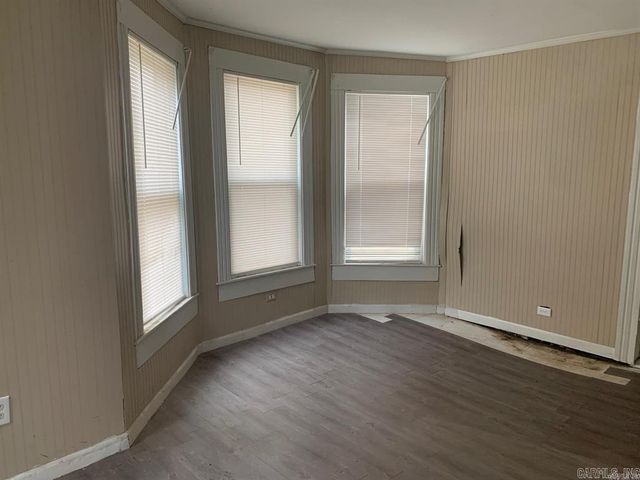 1310 S Porter, Stuttgart, AR 72160