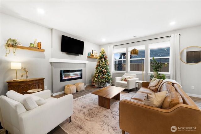 1131 SW Sedge Street, Port Orchard, WA 98367