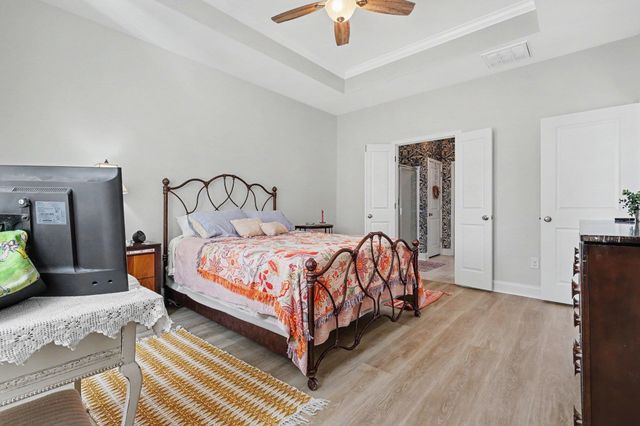 1024 Longwood Bluffs Circle, Murrells Inlet, SC 29576