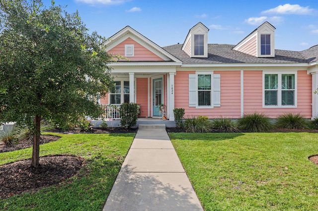1024 Longwood Bluffs Circle, Murrells Inlet, SC 29576